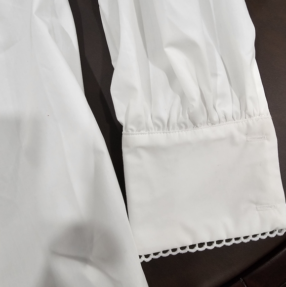 White blouse - Picture 4 of 5